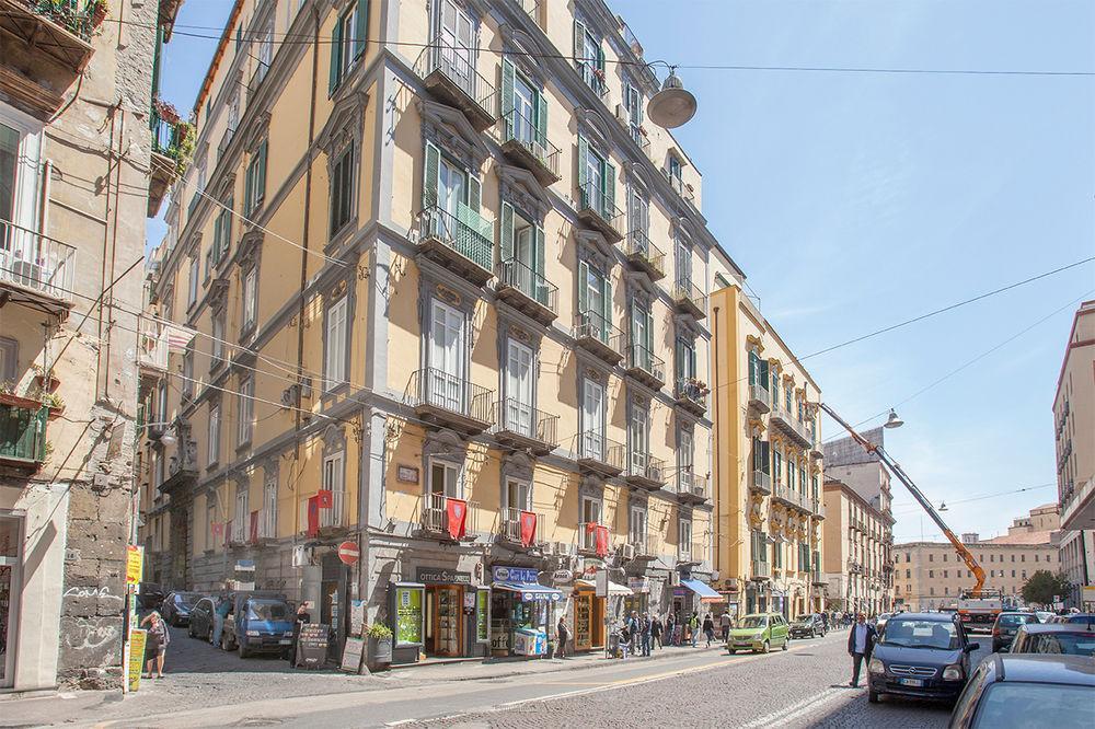 B&B L'Alloggio Dei Vassalli Naples Exterior photo